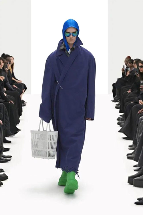 未來世界的克隆幻想：巴黎世家2022春夏成衣系列發(fā)布